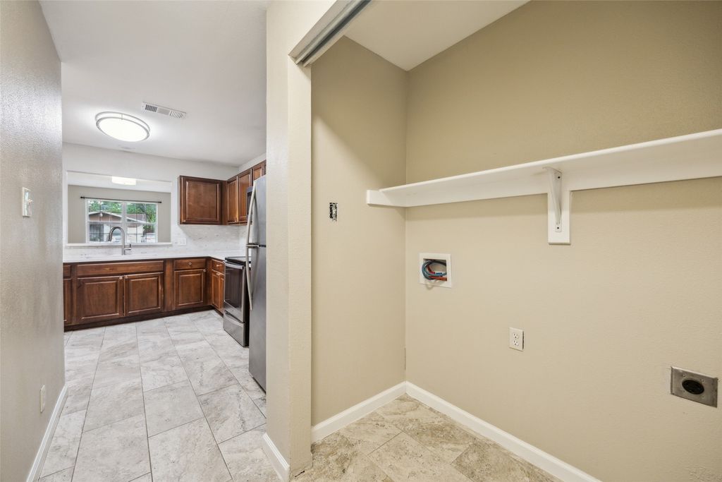 property-img