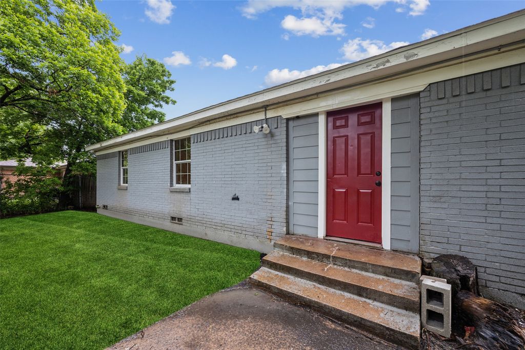 property-img