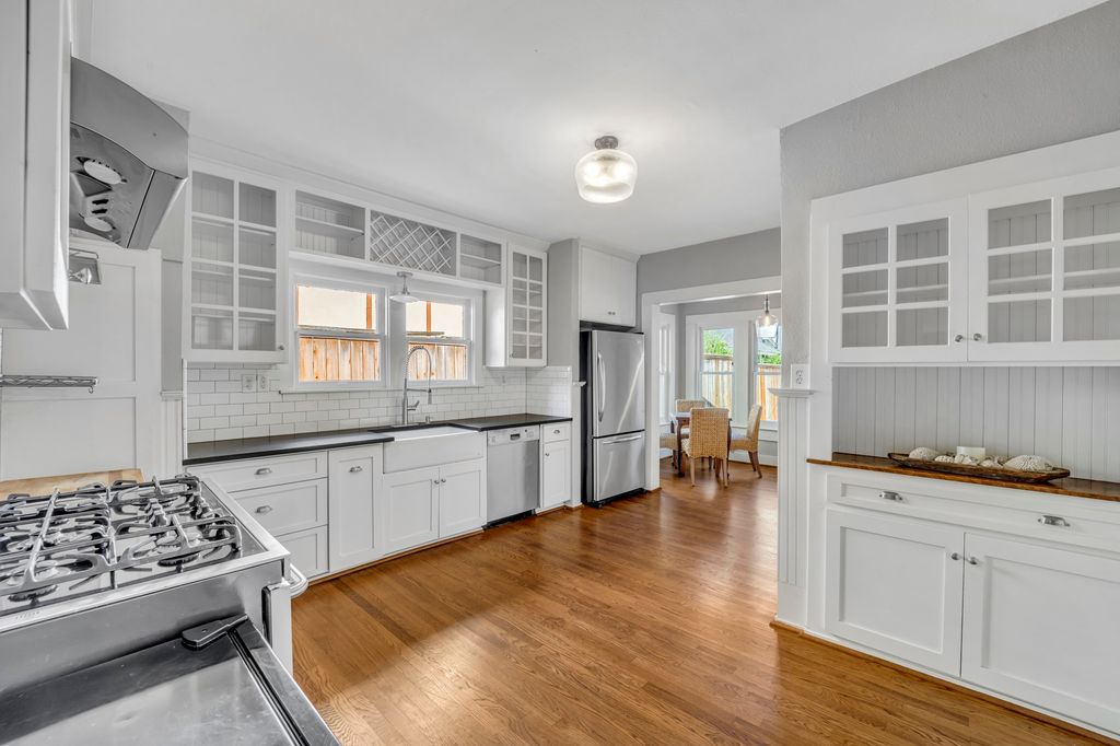 property-img