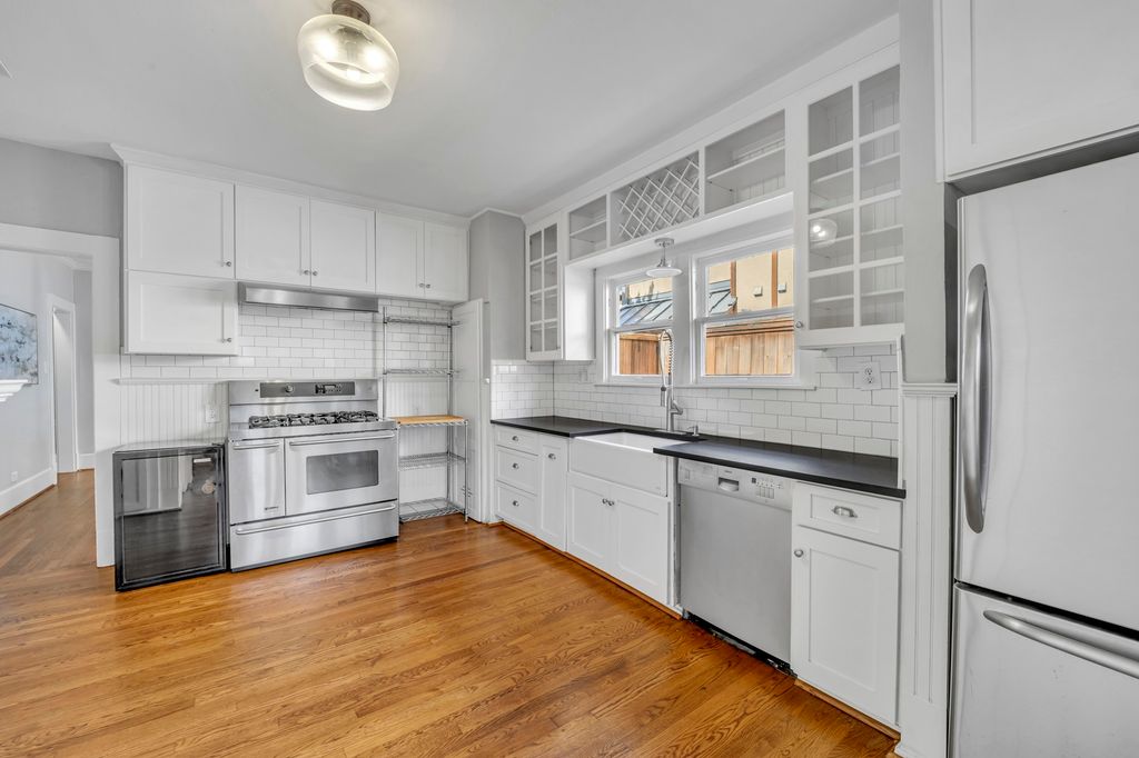 property-img