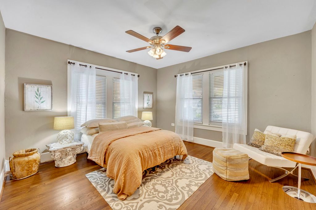 property-img