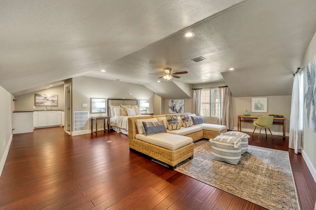 property-img