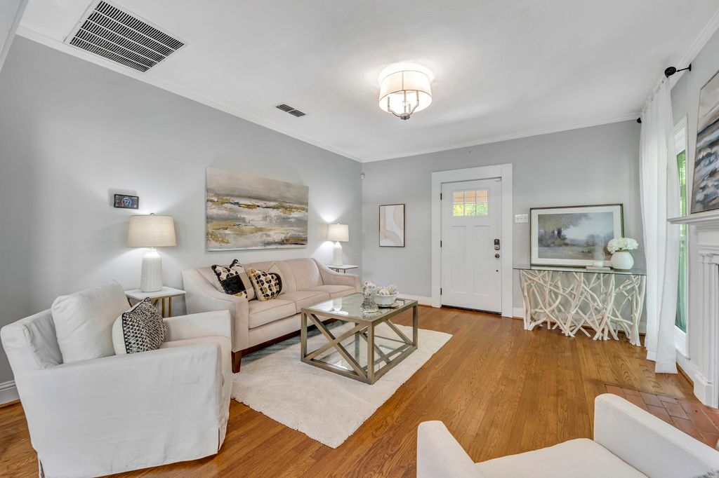 property-img