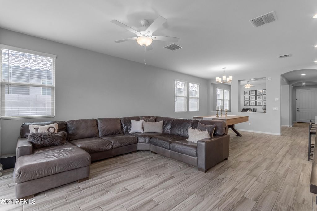 property-img