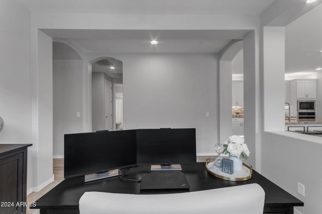 property-img