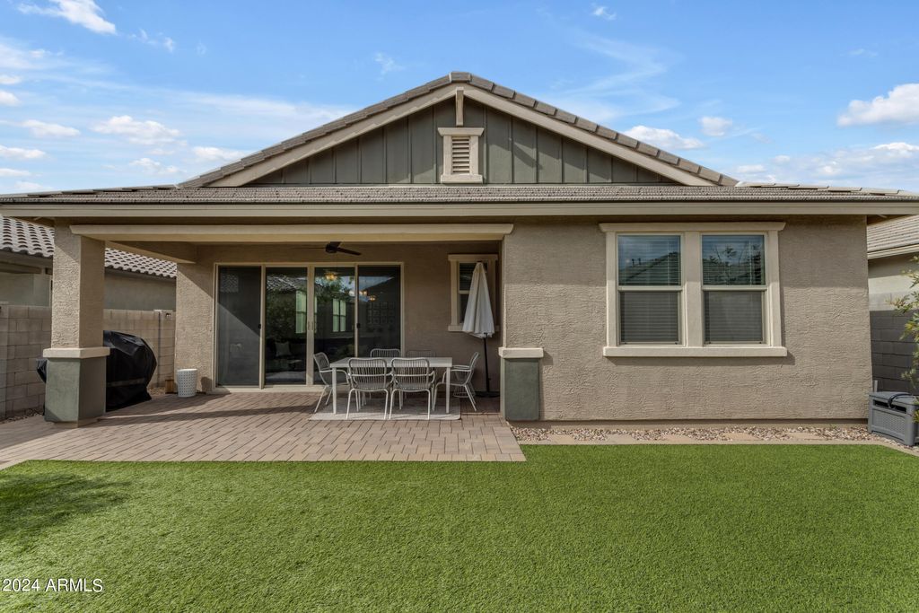 property-img