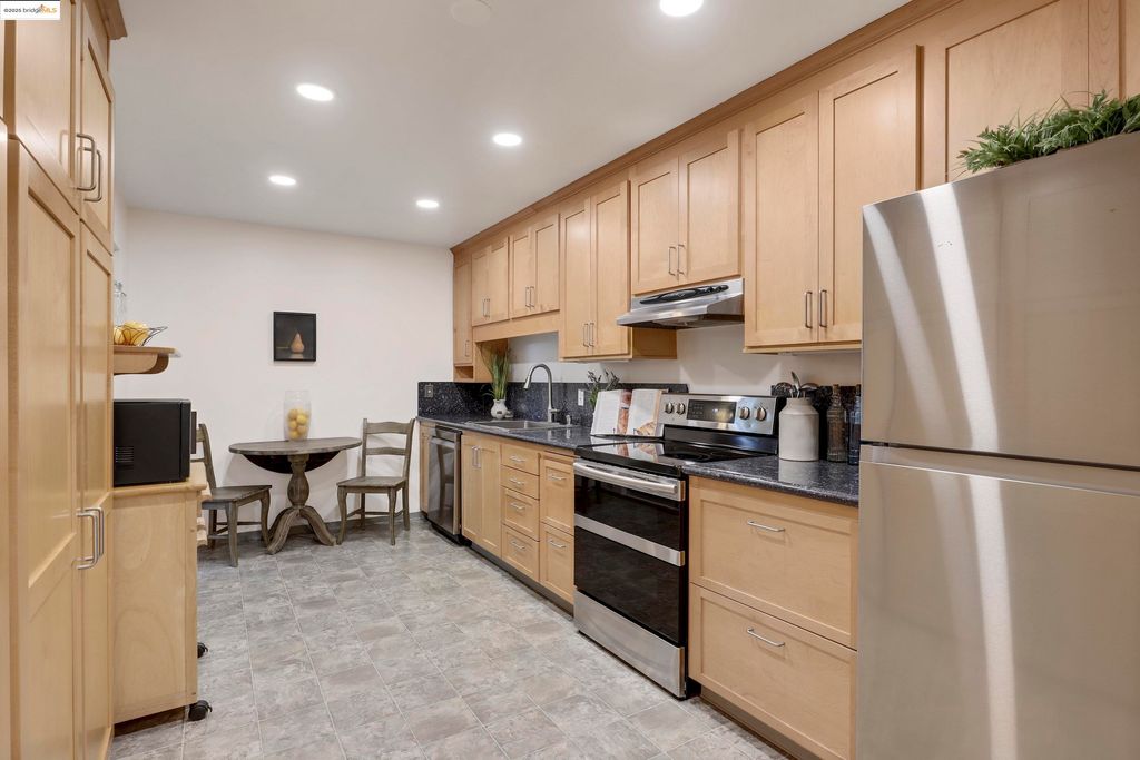 property-img