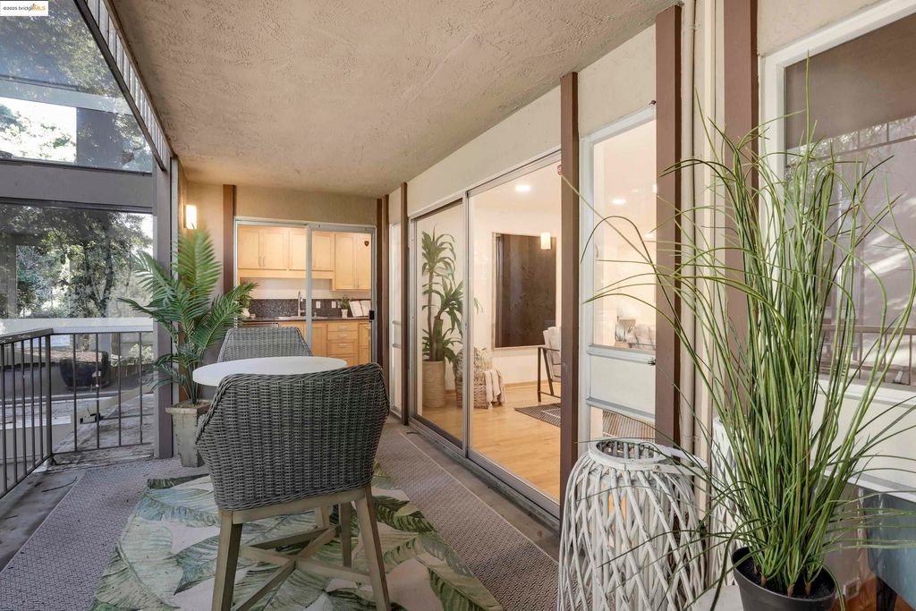 property-img