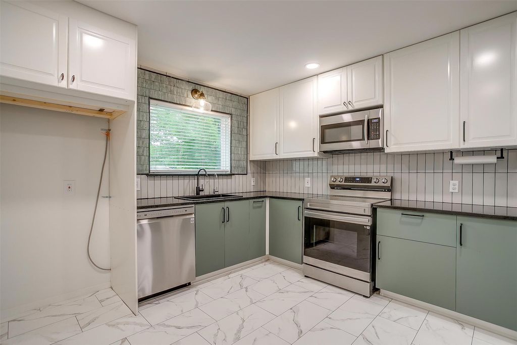 property-img