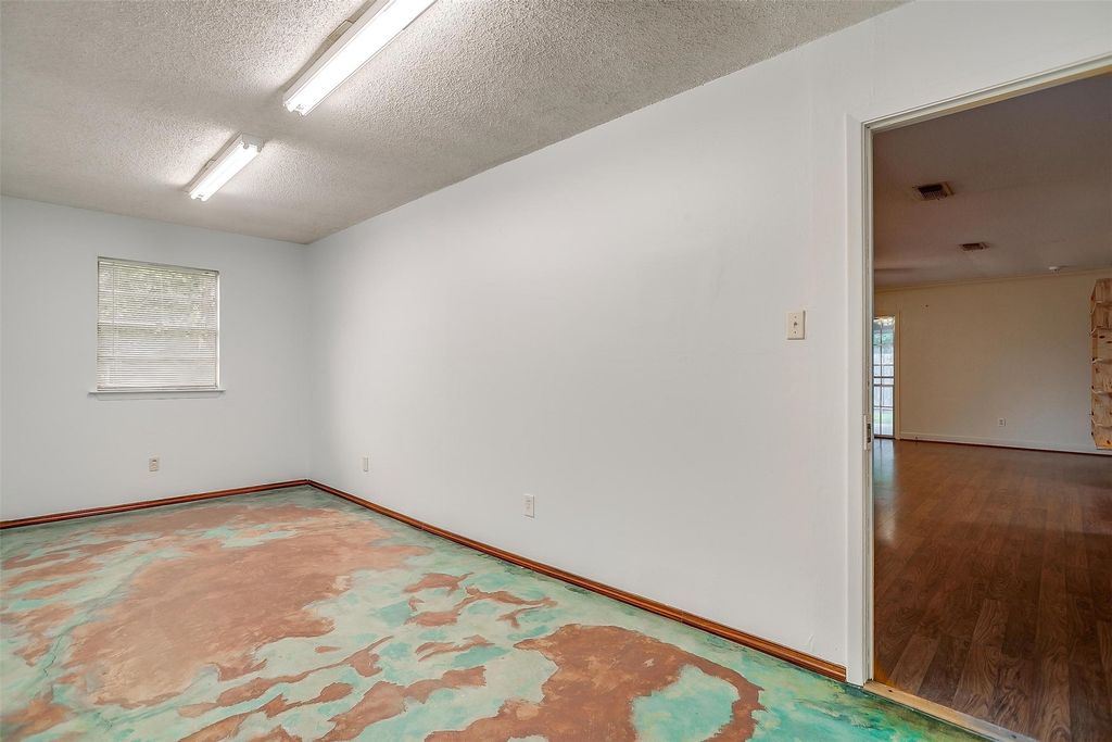 property-img