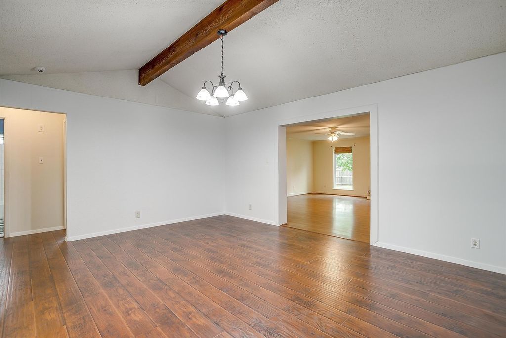 property-img