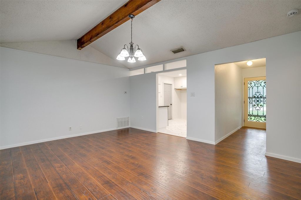 property-img