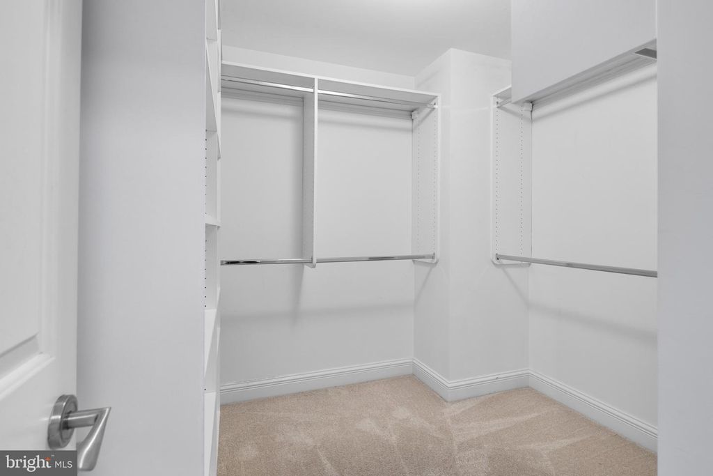 property-img