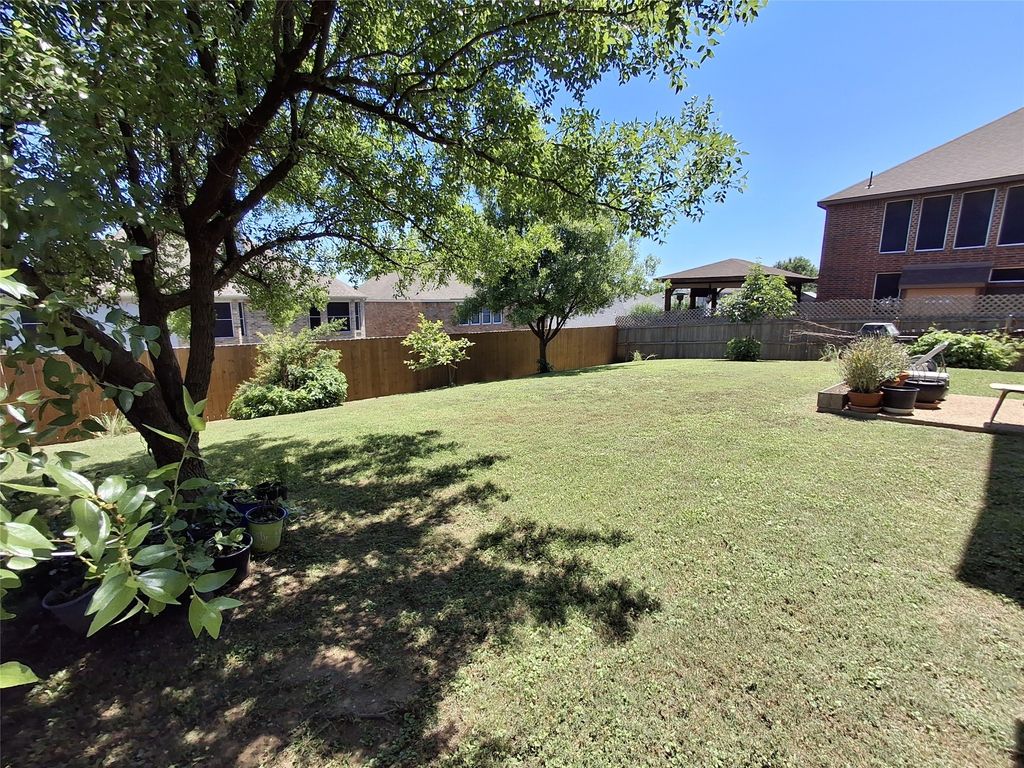 property-img