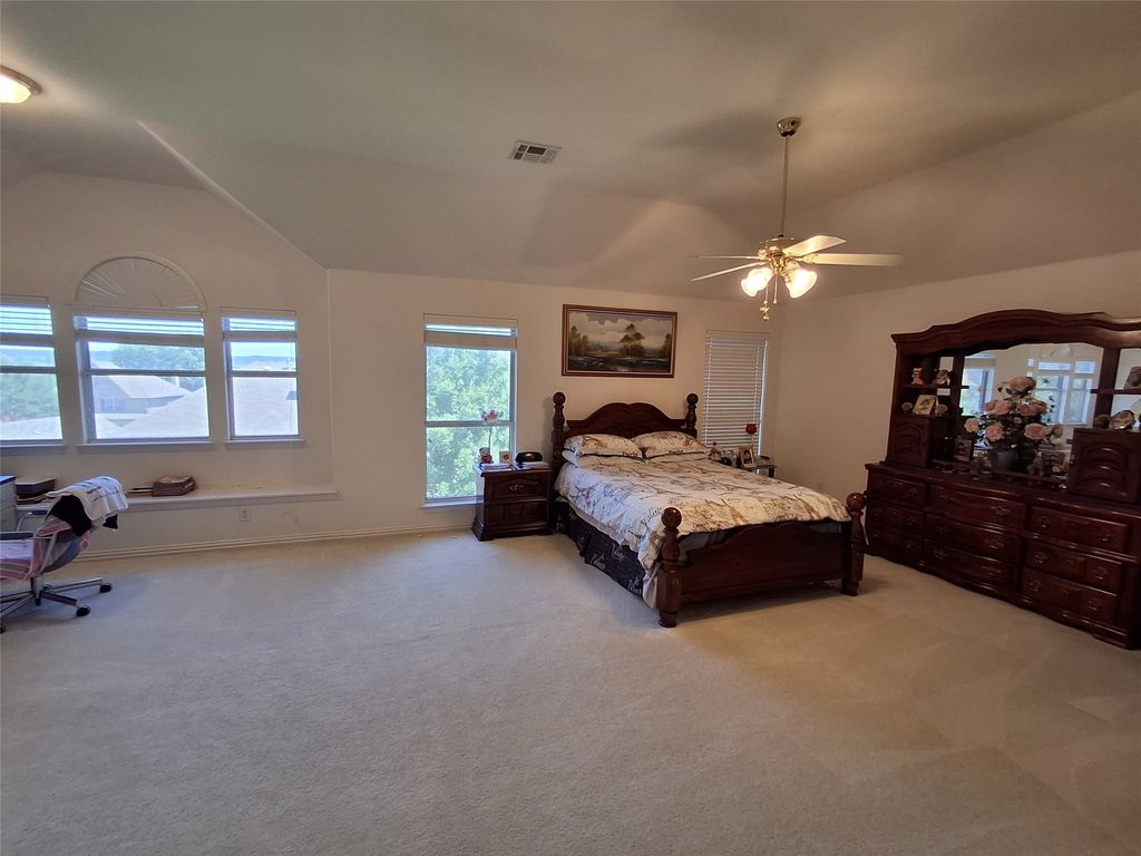 property-img
