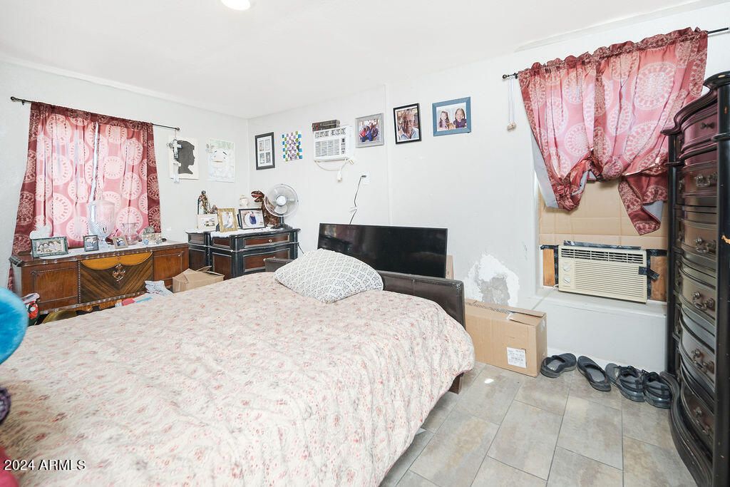 property-img