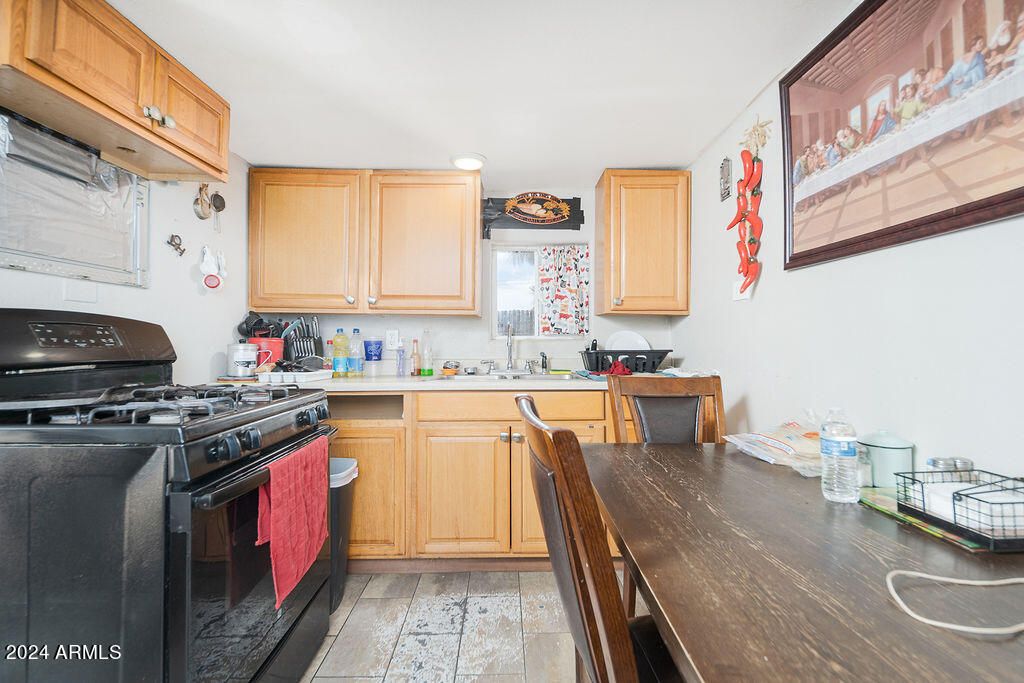 property-img