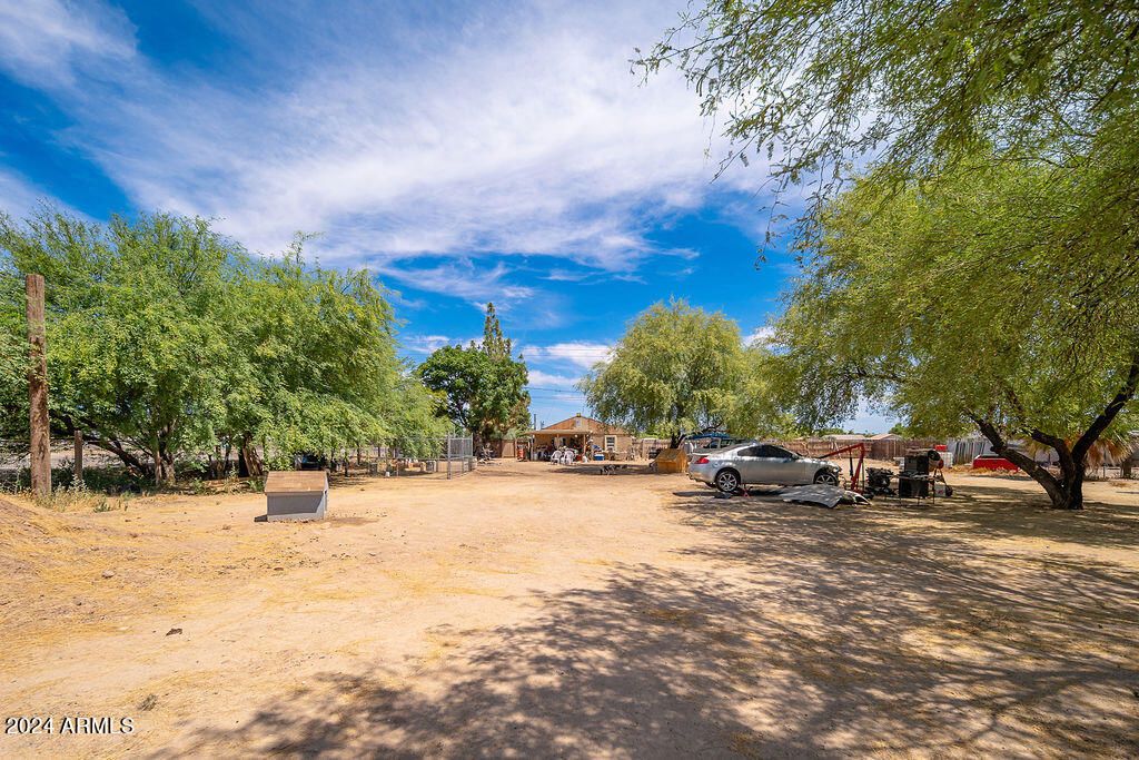 property-img