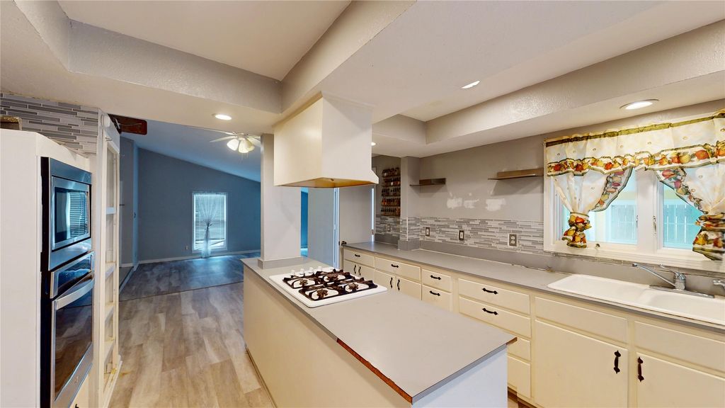 property-img