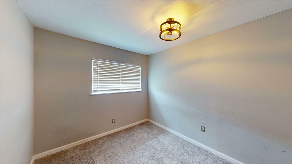property-img