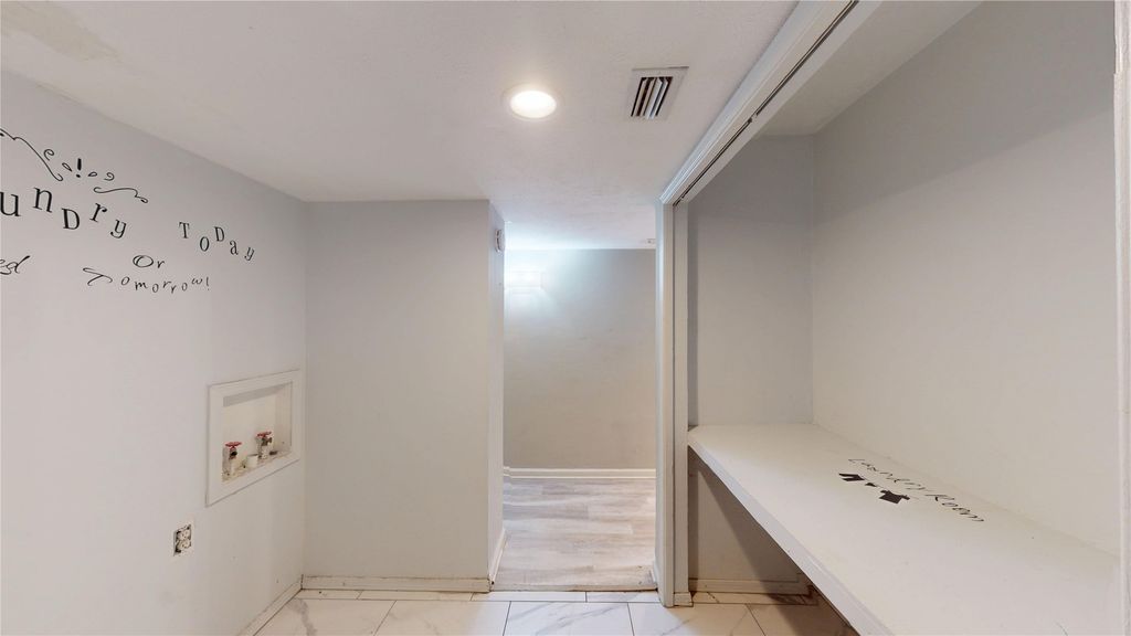 property-img