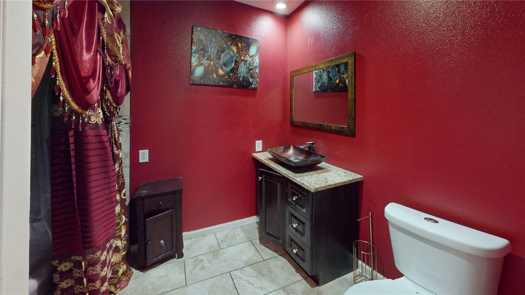 property-img
