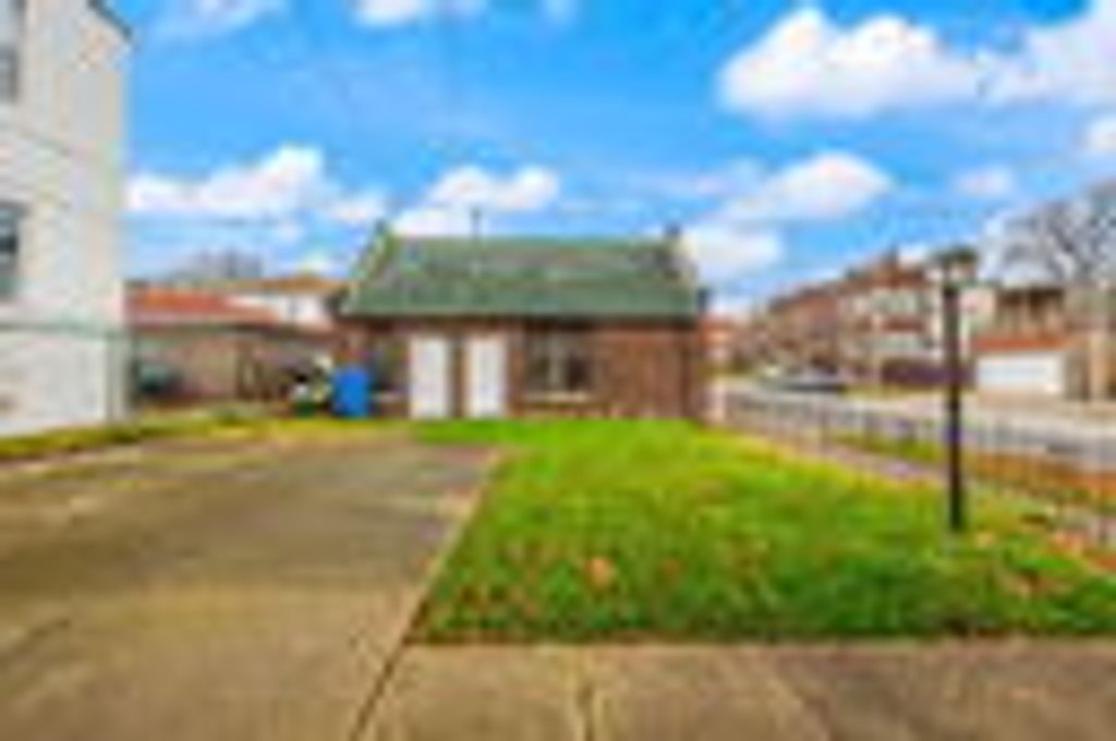property-img