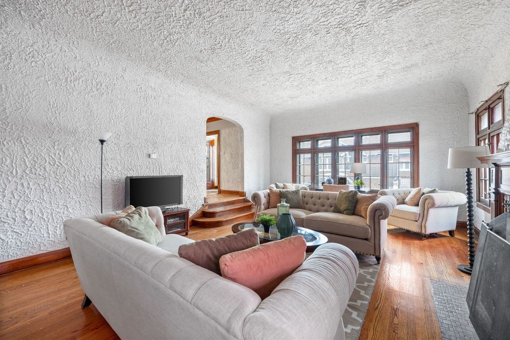 property-img