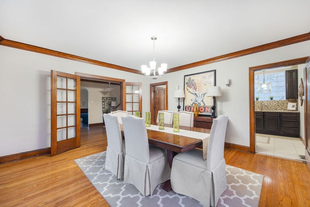 property-img