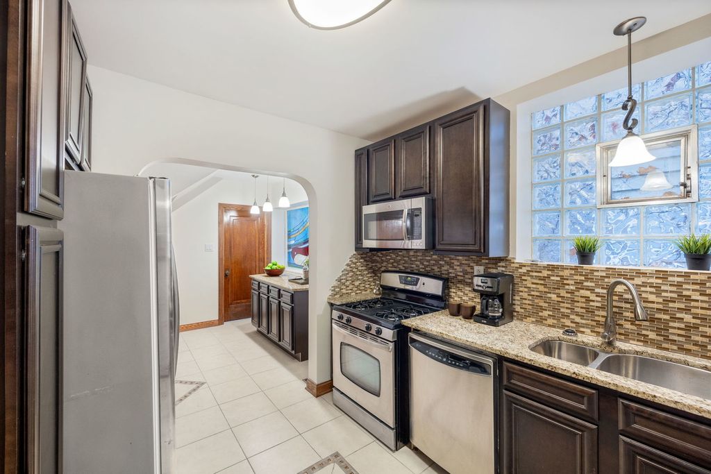 property-img