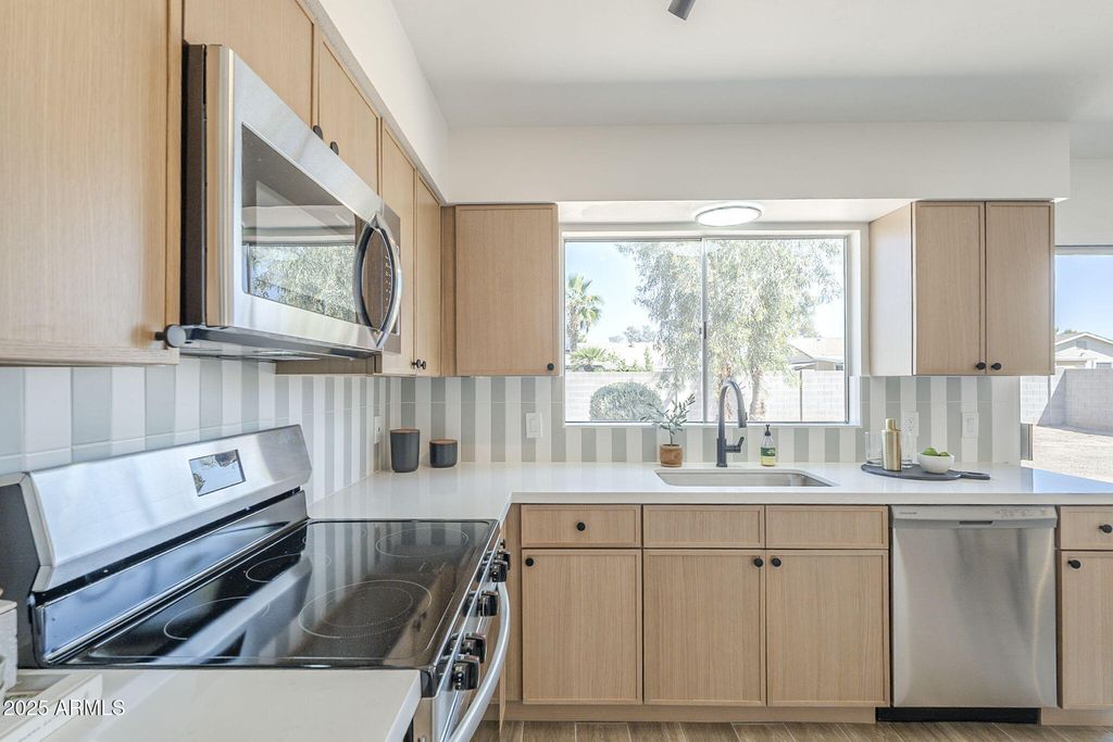 property-img