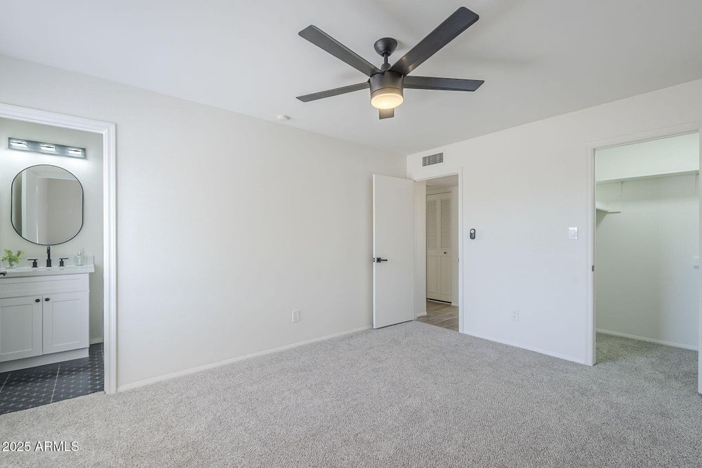 property-img