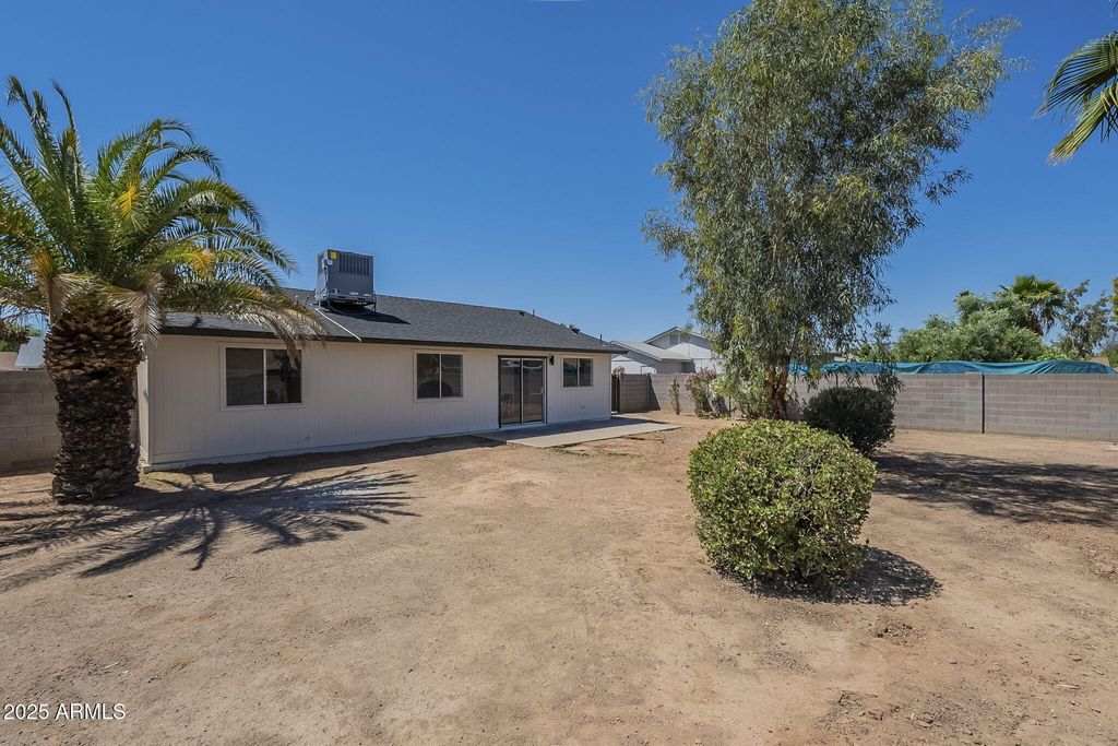 property-img