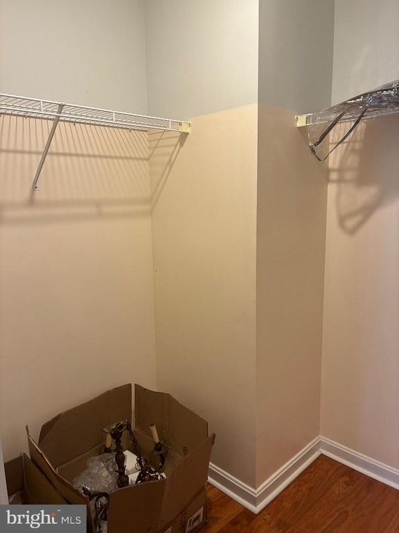 property-img