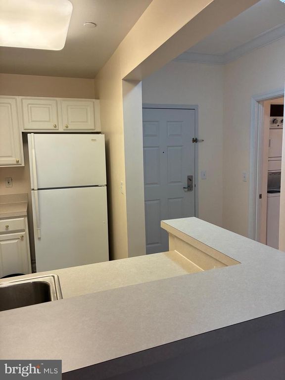 property-img