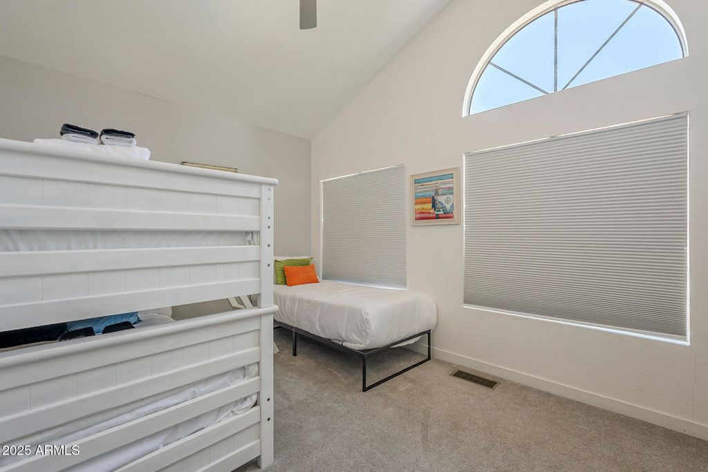 property-img