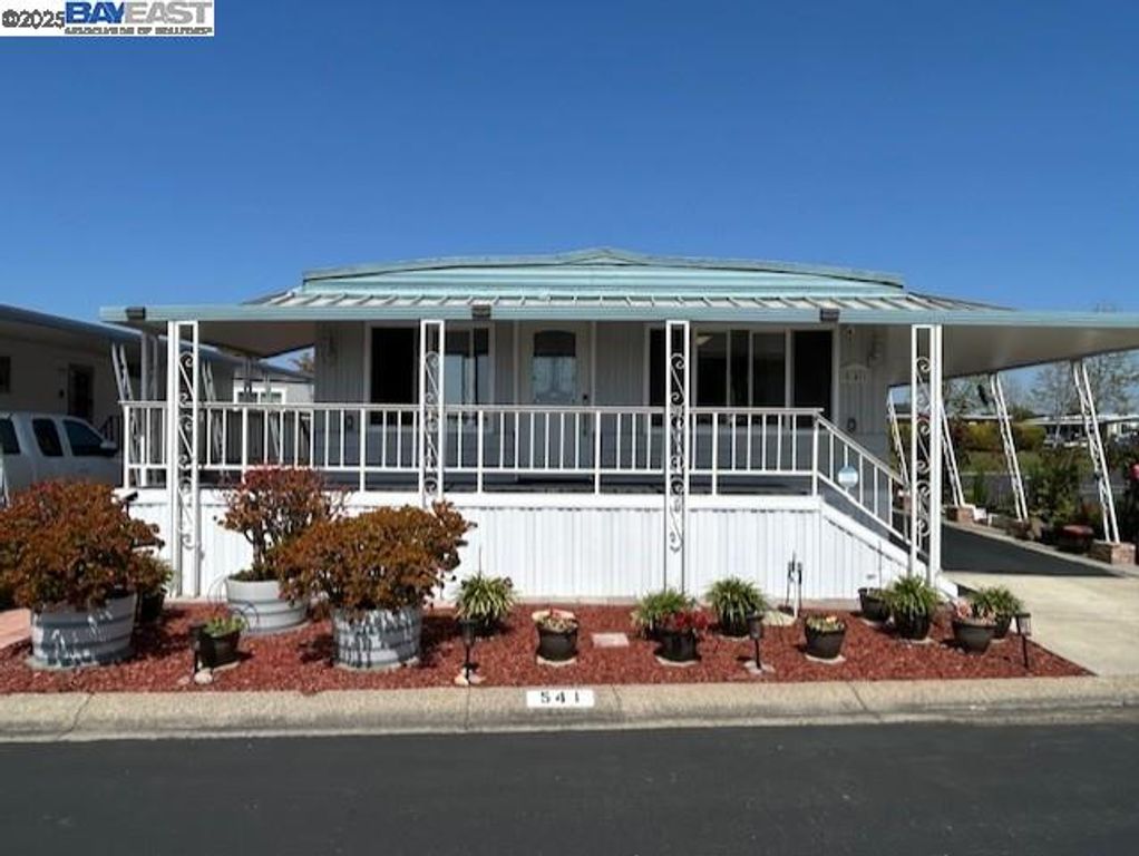 property-img